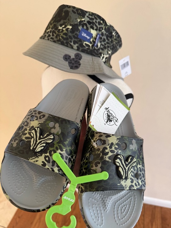 Disney Other - Disney Parks Mickey Mouse Animal Print Spirit Jersey Bucket Hat & Matching Crocs